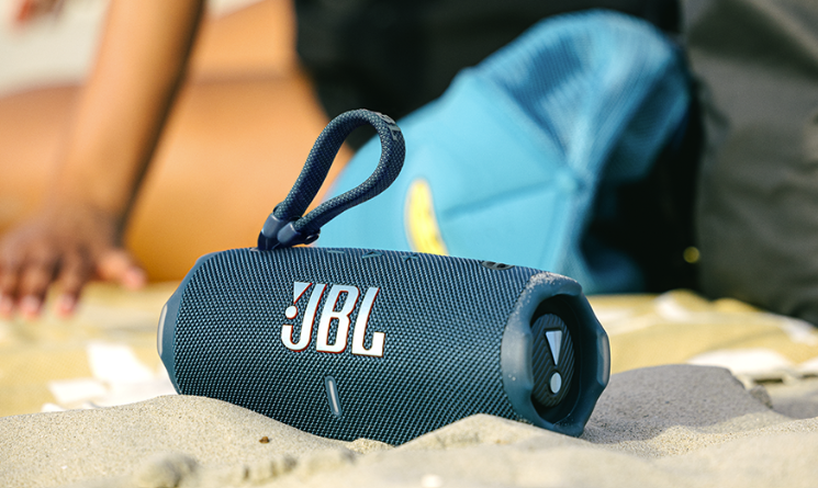 JBL Charge 6 Portable Speaker Blue